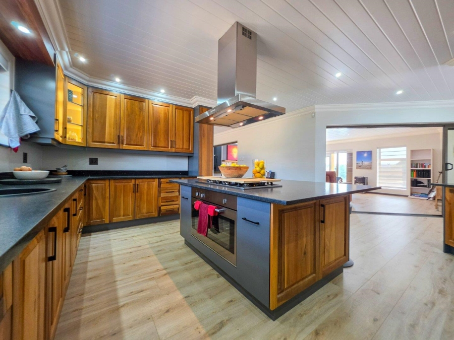 3 Bedroom Property for Sale in Stilbaai Wes Western Cape